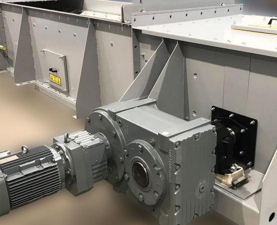 Drag chain feeder system for controlled bulk material feeding in industrial plant thumbnail